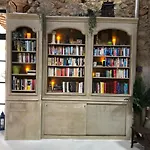Maison Mia Majorelle *